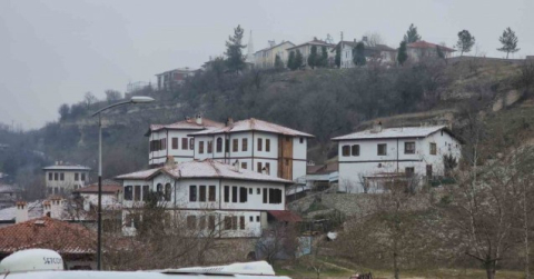 Safranbolu’ya sezonun ilk karı düştü