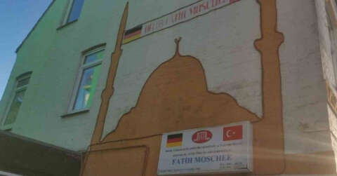 Almanya’da camideki çocuklara ırkçı tehdit