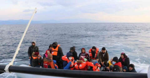 Ayvalık açıklarında 28 düzensiz göçmen kurtarıldı