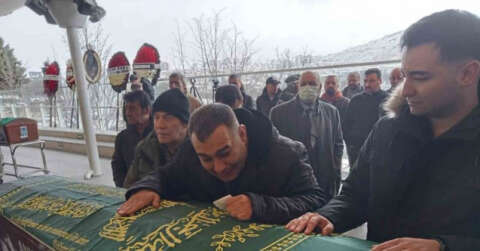 "Elvan Dalton" ismiyle tanınan ünlü şarkıcı Elvan Yılmaz son yolcuğuna uğurlandı