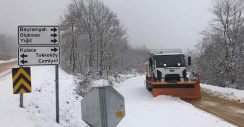 İnegöl’de karla kaplanan yollara anında müdahale
