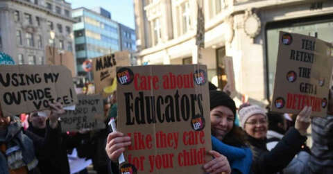 İngiltere’de son 10 yılın en büyük grevi: Yarım milyon kişi sokağa indi