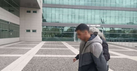 Kamyonetin gizli bölmelerine saklanan 39 kilo uyuşturucuyu "Paco" buldu