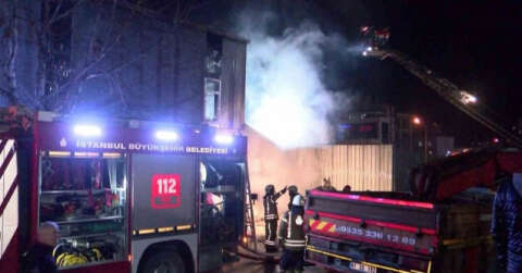 Pendik’te korkutan fabrika yangını