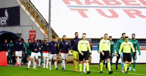 Spor Toto Süper Lig: Kasımpaşa: 3 - Giresunspor: 1 (İlk yarı)