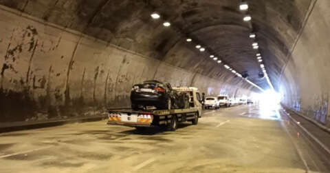 Zincirleme kazanın meydana geldiği Bolu Dağı Tüneli İstanbul istikameti trafiğe açıldı