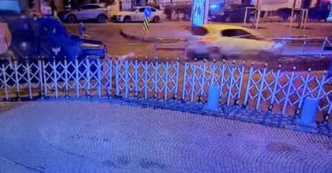 Alkollü kadın sürücü Almanya Başkonsolosluğu önündeki bariyerlere çarptı