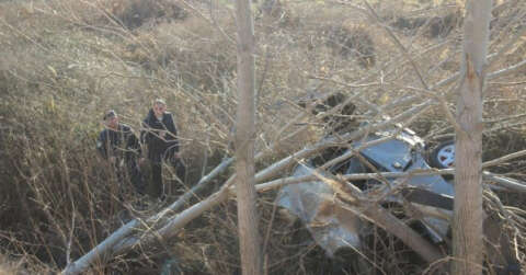 Bayramiç’te dere yatağına uçan otomobildeki 2 kişi hayatını kaybetti