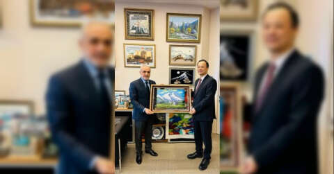 Cumhurbaşkanı Başdanışmanı Topçu, Kırgızistan Büyükelçisi Kazakbayev’i ağırladı