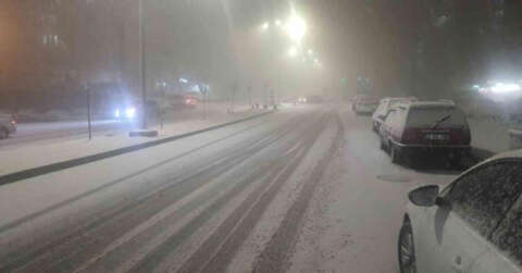 Kar yağışı Adıyaman’da ulaşımı aksattı