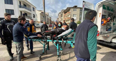 Motosikletten düşen kurye yaralandı