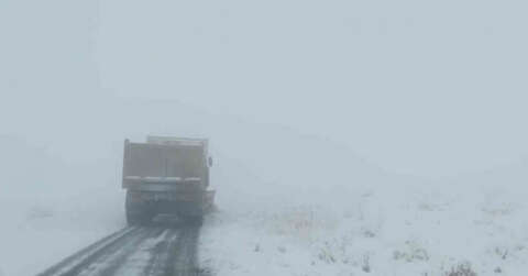 Niğde’de kar yağışı sonrası kapanan köy yolları açılıyor