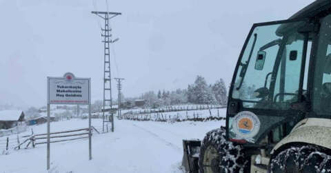 Samsun’da 183 araç ve 313 personelle karla mücadele