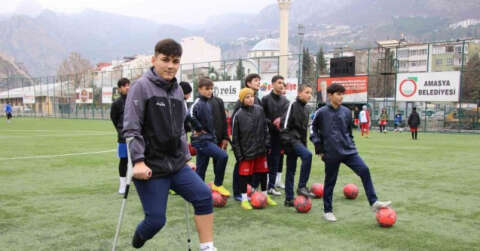 Türkiye’yi ağlatmıştı, Eren’e şimdi transfer teklifleri yağıyor