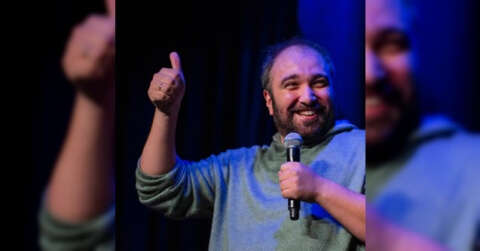 BKM Mutfak komedyenlerinden Özgür Turhan, stand up gösterisiyle Türkiye turnesinde