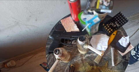 Şişli’de polisi gören şüpheli, bonzaiyi sobaya attı