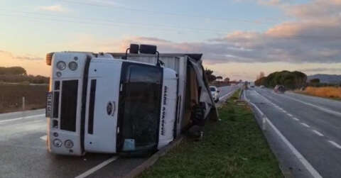 Tır şoförü kazadan hemen sonra araçtan böyle çıktı