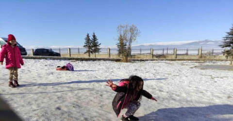 Ardahan’da kar yağışı nedeniyle eğitime 1 gün ara verildi