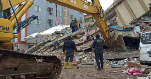 Kahramanmaraş’ta en az 300 bina yıkıldı