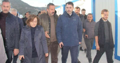 Bakan Kurum İslahiye’deki konteyner kent çalışmalarını inceledi