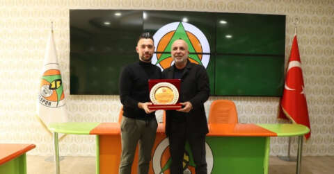 Alanyaspor, Teknik Direktör Farioli ile yolların ayrıldığını açıkladı