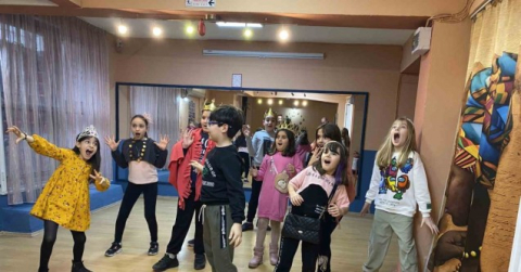 Sinop’ta depremzede çocuklardan depremin izleri silinmeye çalışılıyor