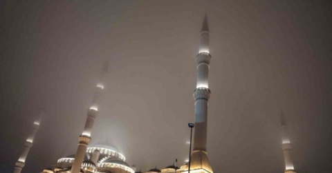 İstanbul’da akşam saatlerinde yoğun sis etkili oldu