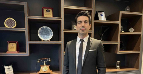 Depremde çıkıntı binalara dikkat