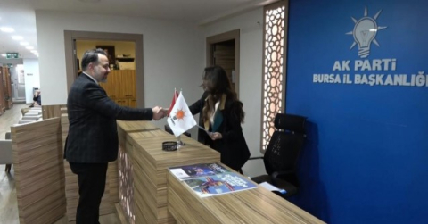 Aday adaylığı yarışında baba muhalefeti oğlu iktidarı tercih etti