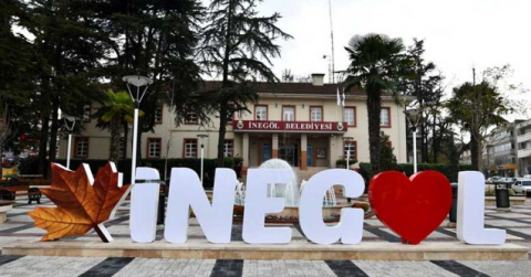 İnegöl Belediyesi Vinil İle Folyo Baskı ve Uygulama İşleri hizmeti alacak