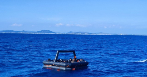 Ayvalık’ta 37 göçmen yakalandı