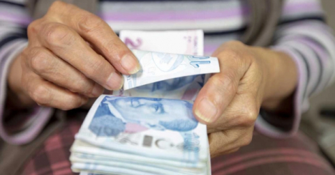 Emekli aylıkları ile ilgili teklif Plan ve Bütçe Komisyonu’ndan geçti