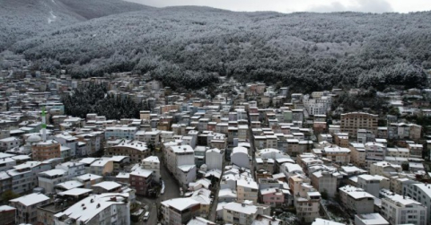 Mart karı Bursa'yı beyaza bürüdü