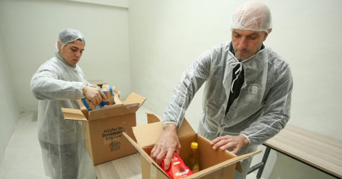 Nilüfer Belediyesi’nden binlerce haneye erzak desteği