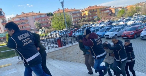 Akbaba Operasyonu’nda Ödemiş Belediyesi’nde çalışan 2 kişi gözaltında alındı