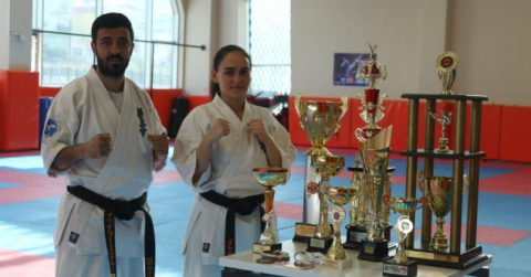 Bursa'da antrenör eşi ile çalıştı, dünya üçüncüsü oldu