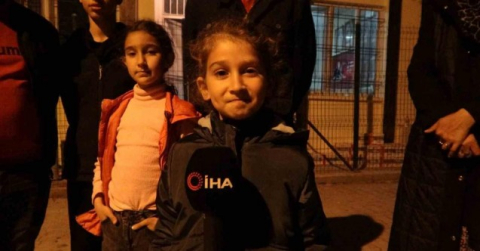 Depremzede minik Zehra’ya doğum günü sürprizi