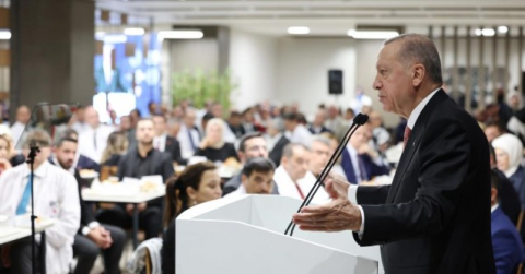 Cumhurbaşkanı Erdoğan: "42 bin 500 sağlık personeli alıyoruz"