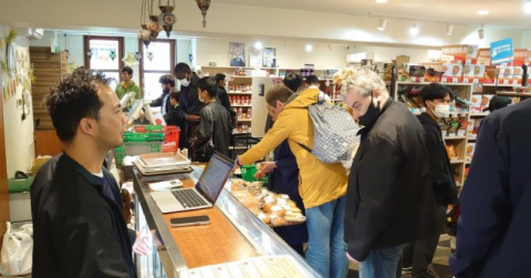 Tokyo'daki Helal Market'e yoğun ilgi