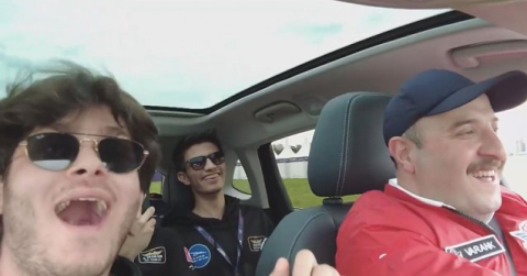 Bakan Varank ile Togg’a binen gençler heyecan dolu anlar yaşadı