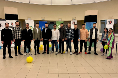 Bursa'da depremzede çocuklara bayram morali