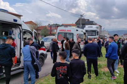 Bursa'da bayramlaşmada gençler birbirine girdi: 10 yaralı