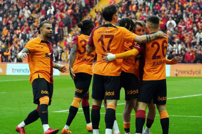 Galatasaray 1 puanı 80'de kurtardı