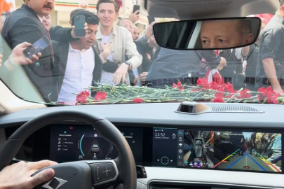 Cumhurbaşkanlığı, Gemlik mitingindeki sevgi selinin görüntülerini paylaştı