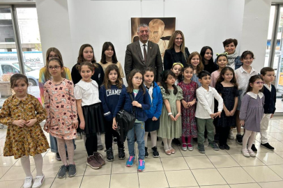 Nilüfer’de kursiyerlerin ebru sergisi