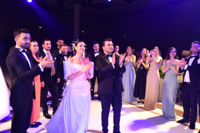 Başkan Erkan Kamat kızını evlendirdi