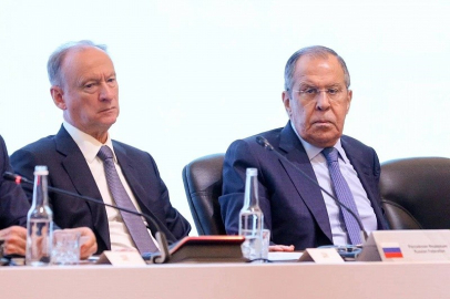 Lavrov: "NATO'nun genişleme politikası Hitler'in Drang Nach Osten politikasına benziyor"