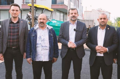 Gürsu’da 36 saatte sokağın asfaltı yenilendi