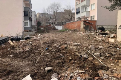 Karacabey'de metruk bina yıkımları sürüyor