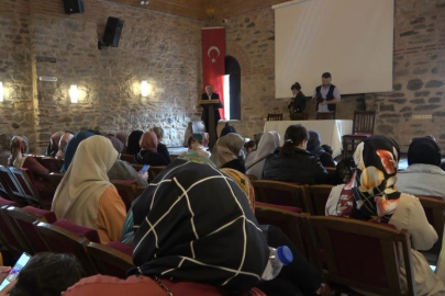 Bursa'da Reis Gönüllüsü Hanımlar ‘Oylarımıza sahip çıkıyoruz’ sloganıyla bir araya geldi